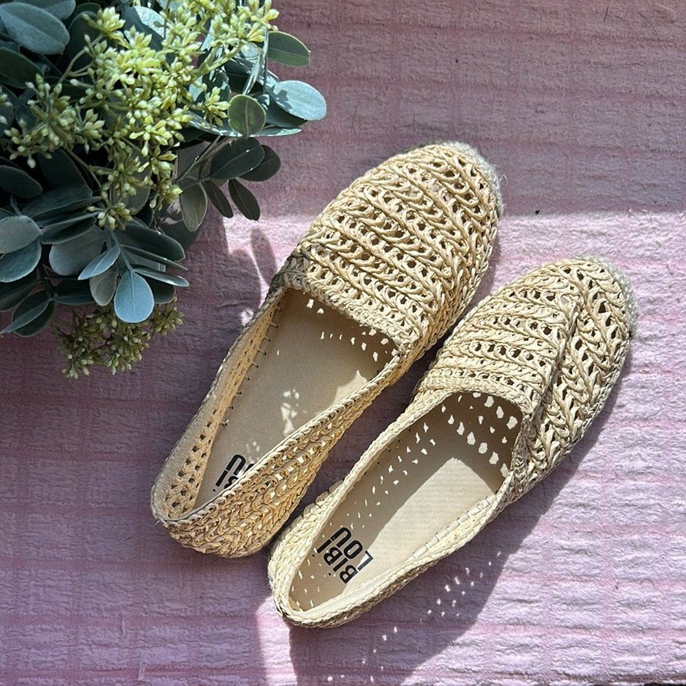 Bibi Lou Basketweave Flats EUC